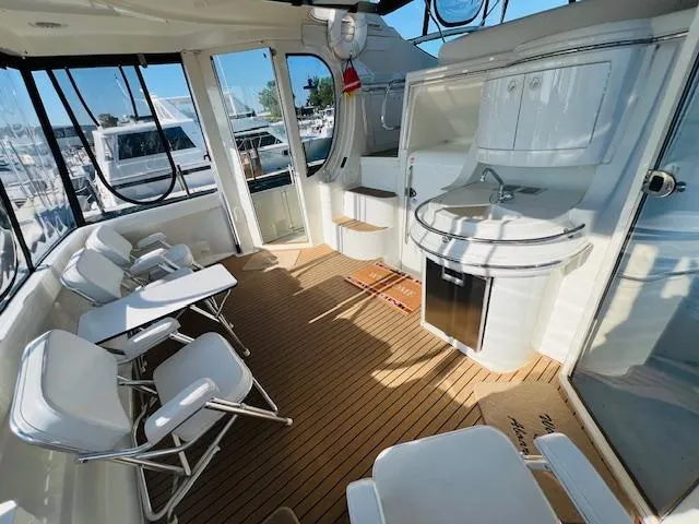 Slide: The Image of Carver 466 Motor Yacht 2002 - 21