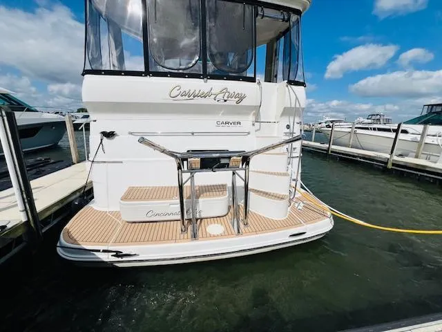 Slide: The Image of Carver 466 Motor Yacht 2002 - 3