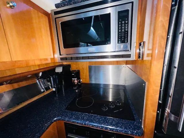 Slide: The Image of Carver 466 Motor Yacht 2002 - 30