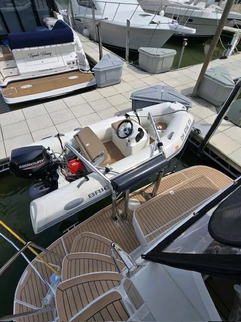 Slide: The Image of Carver 466 Motor Yacht 2002 - 4