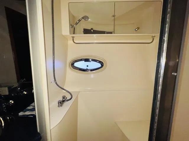 Slide: The Image of Carver 466 Motor Yacht 2002 - 40