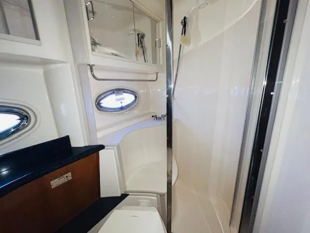 Slide: The Image of Carver 466 Motor Yacht 2002 - 43