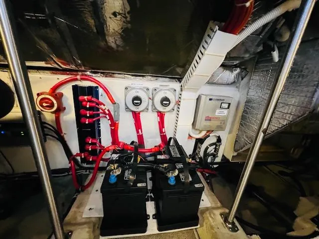 Slide: The Image of Carver 466 Motor Yacht 2002 - 48