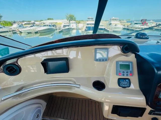 Slide: The Image of Carver 466 Motor Yacht 2002 - 8