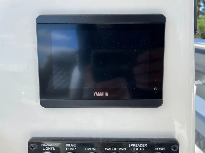 Slide: The Image of Yamaha display and control panel on 2025 Defiance 240 Catalina boat. - 5