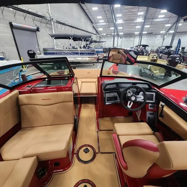 Slide: The Image of MasterCraft NXT22 2024 - 11