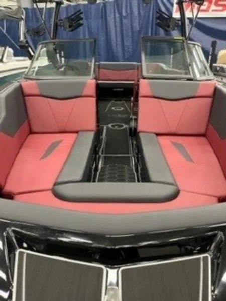 Slide: The Image of MasterCraft NXT24 2024 - 6