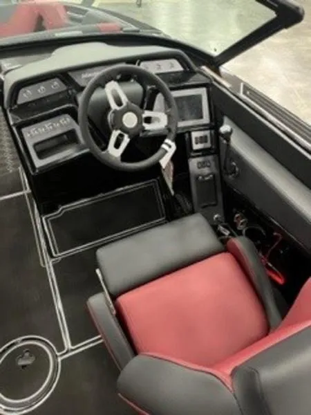 Slide: The Image of MasterCraft NXT24 2024 - 8