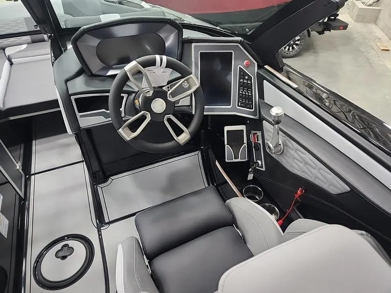 Slide: The Image of MasterCraft X24 2024 - 13