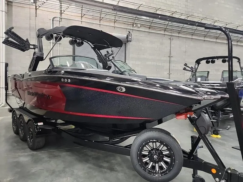 The Image of MasterCraft XStar S 2024 - 1