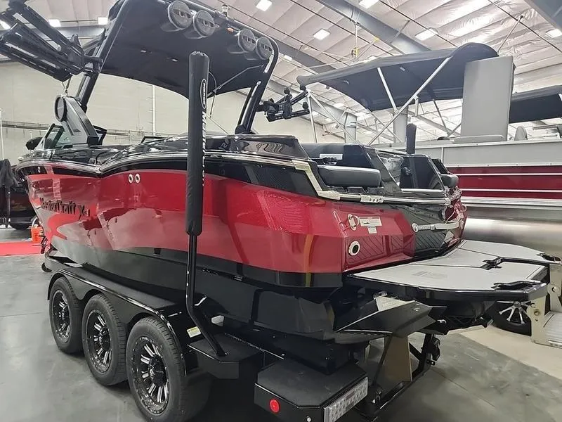 Slide: The Image of MasterCraft XStar S 2024 - 5
