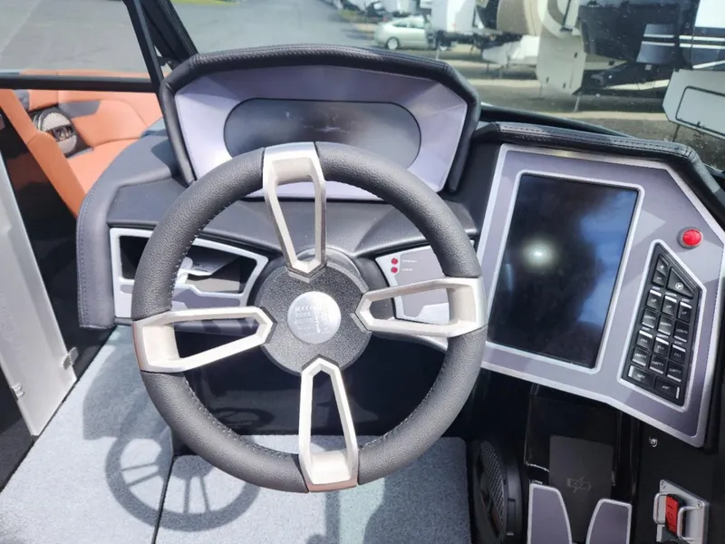 Slide: The Image of MasterCraft NXT24 2024 - 11