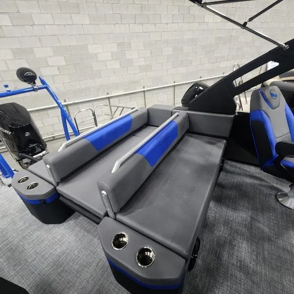 Slide: The Image of South Bay 523ULE ARCH 3.0+ 2024 - 12