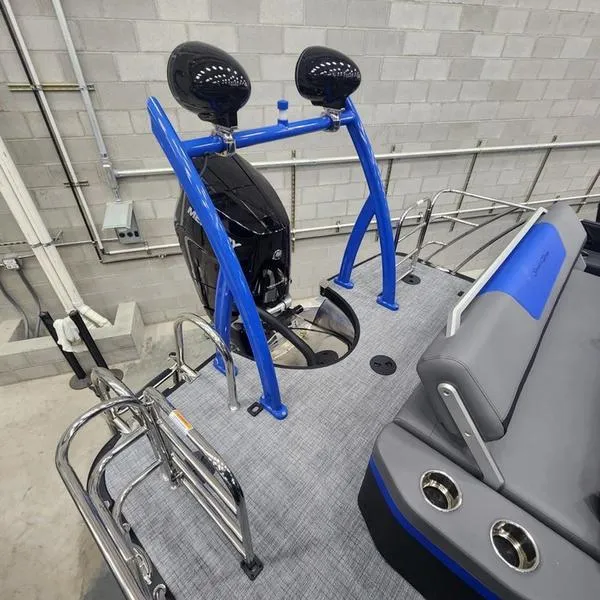 Slide: The Image of South Bay 523ULE ARCH 3.0+ 2024 - 16