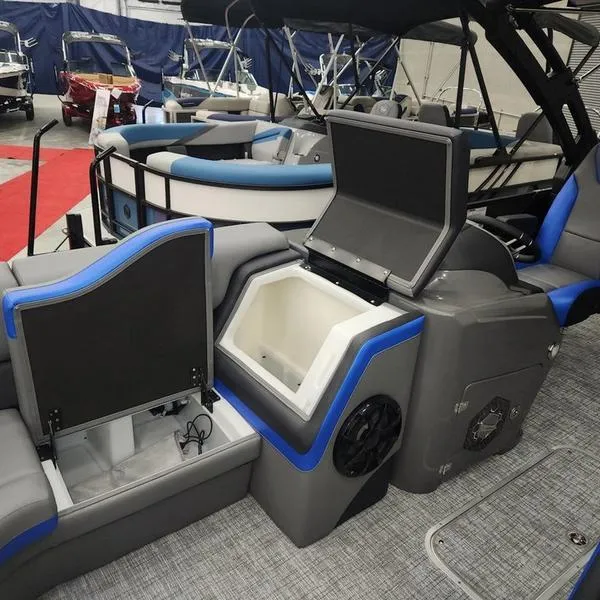 Slide: The Image of South Bay 523ULE ARCH 3.0+ 2024 - 20