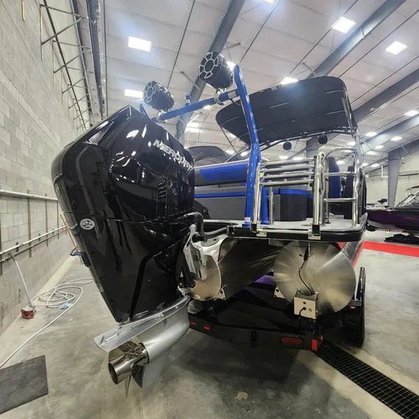 Slide: The Image of South Bay 523ULE ARCH 3.0+ 2024 - 22