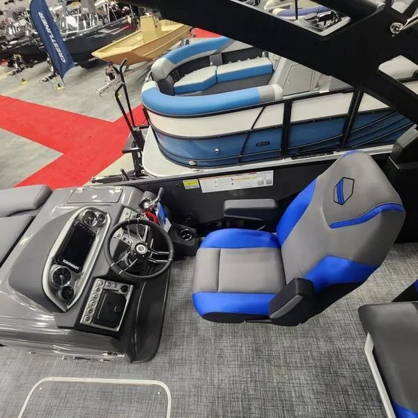 Slide: The Image of South Bay 523ULE ARCH 3.0+ 2024 - 8