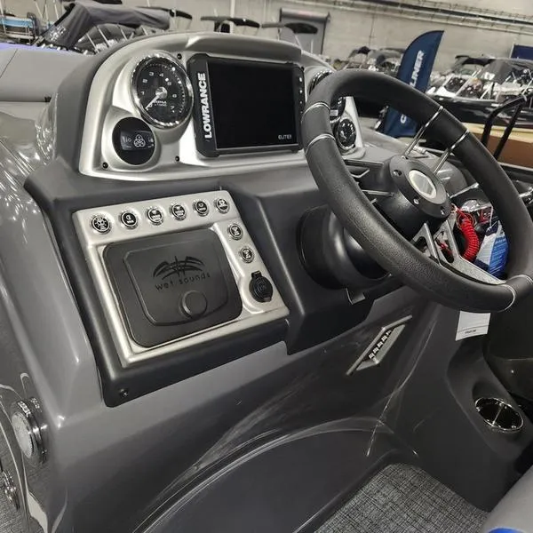 Slide: The Image of South Bay 523ULE ARCH 3.0+ 2024 - 9