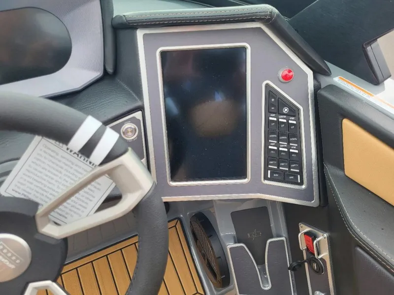 Slide: The Image of MasterCraft NXT24 2024 - 16