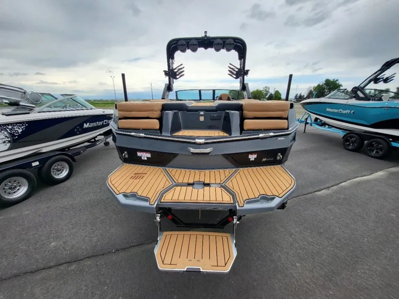 Slide: The Image of MasterCraft NXT24 2024 - 7