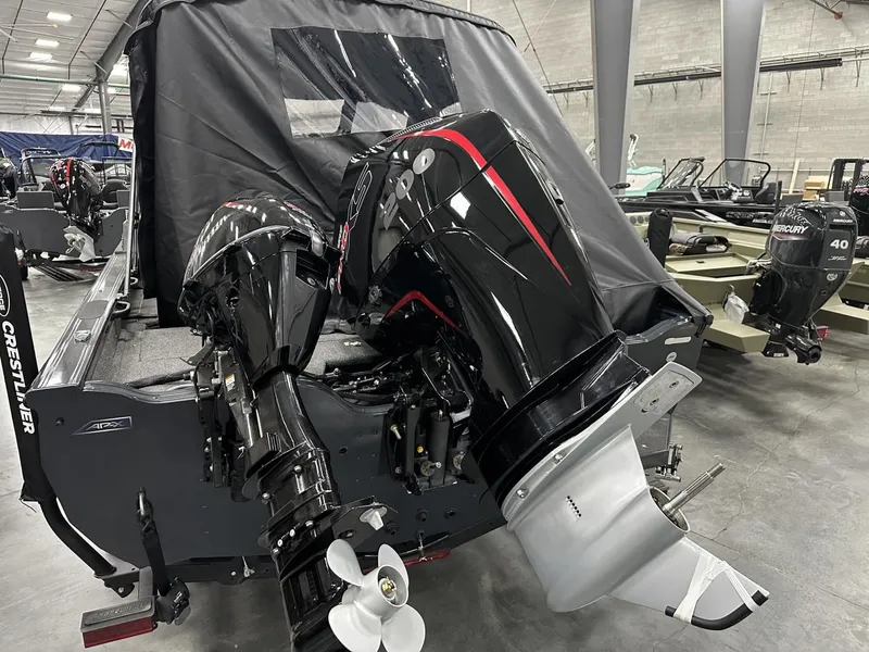 Slide: The Image of Crestliner CRESTLINER 1850 Fish Hawk WT Jumpseat 2025 - 7