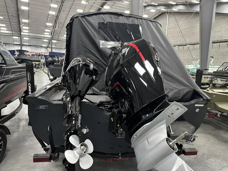 Slide: The Image of Crestliner CRESTLINER 1850 Fish Hawk WT Jumpseat 2025 - 8