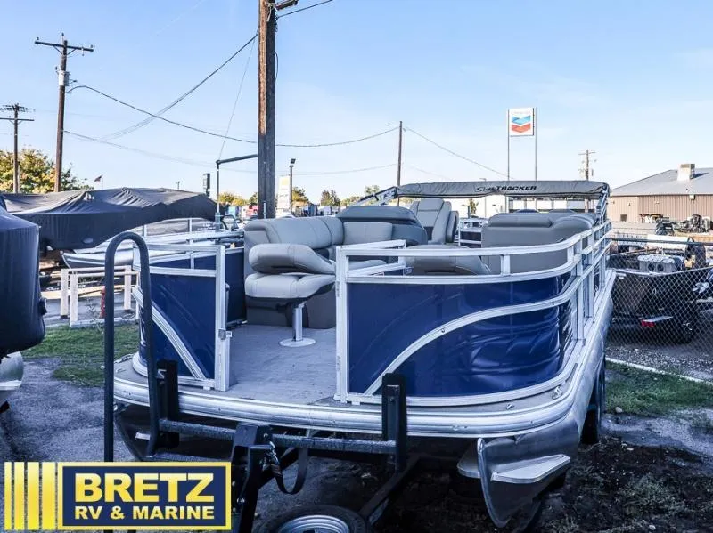 Slide: The Image of Fishin' Barge 20 DLX 2025 - 11