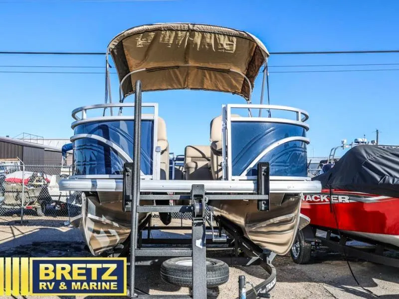 Slide: The Image of Fishin' Barge 20 DLX 2025 - 6