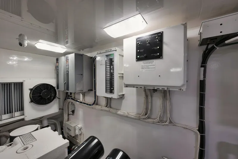 Slide: The Image of Viking 80 Convertible 2019 - 111