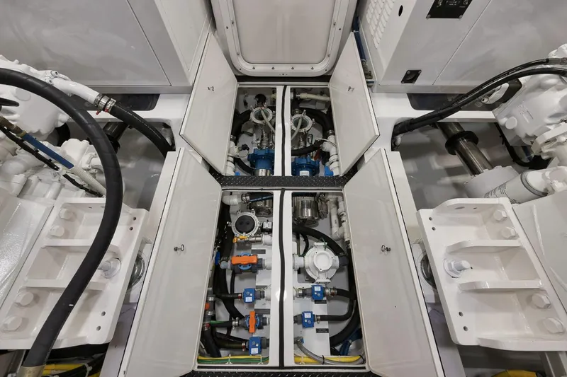 Slide: The Image of Viking 80 Convertible 2019 - 113