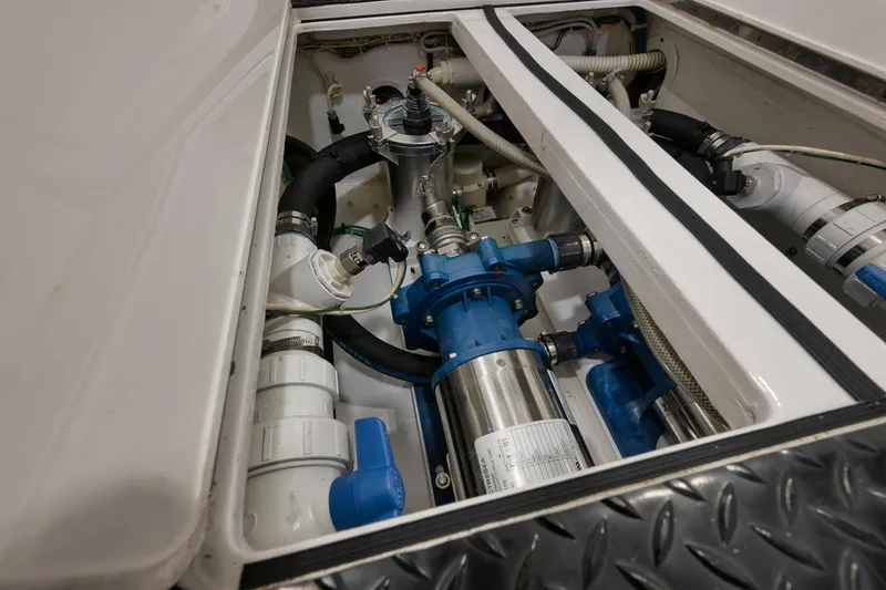 Slide: The Image of Viking 80 Convertible 2019 - 114