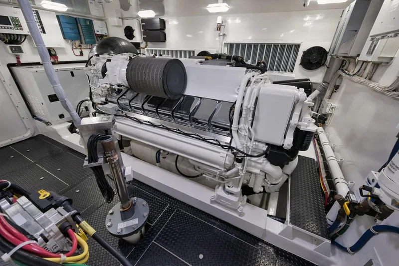 Slide: The Image of Viking 80 Convertible 2019 - 116