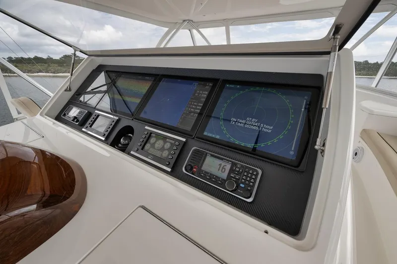 Slide: The Image of Viking 80 Convertible 2019 - 62