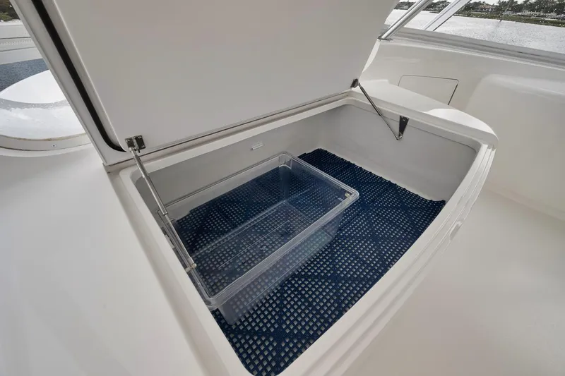 Slide: The Image of Viking 80 Convertible 2019 - 72