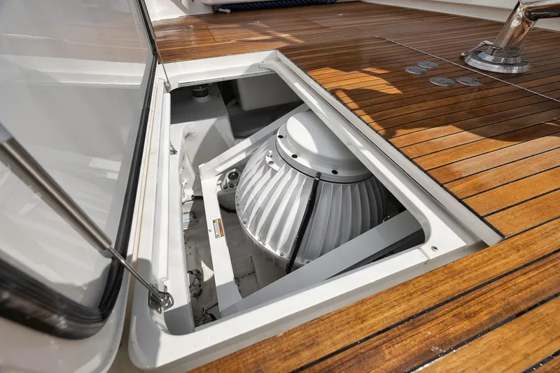 Slide: The Image of Viking 80 Convertible 2019 - 94