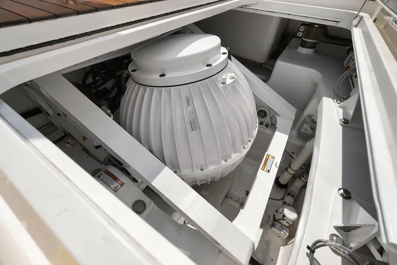 Slide: The Image of Viking 80 Convertible 2019 - 95