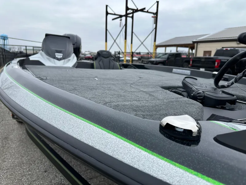 Slide: The Image of 2024 Skeeter ZXR19 boat with sleek design and modern features. - 17