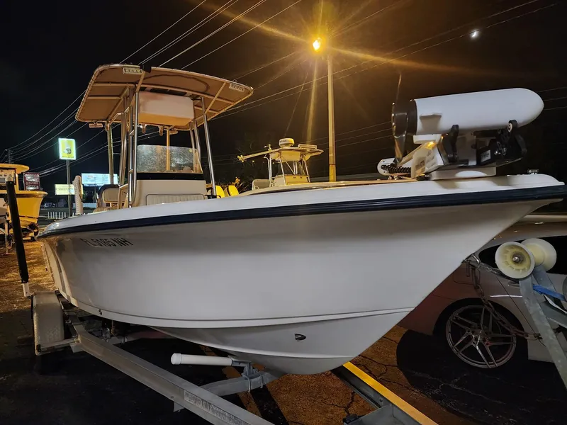Slide: The Image of 2005 Sea Hunt Navigator 22 boat on trailer at night. - 3
