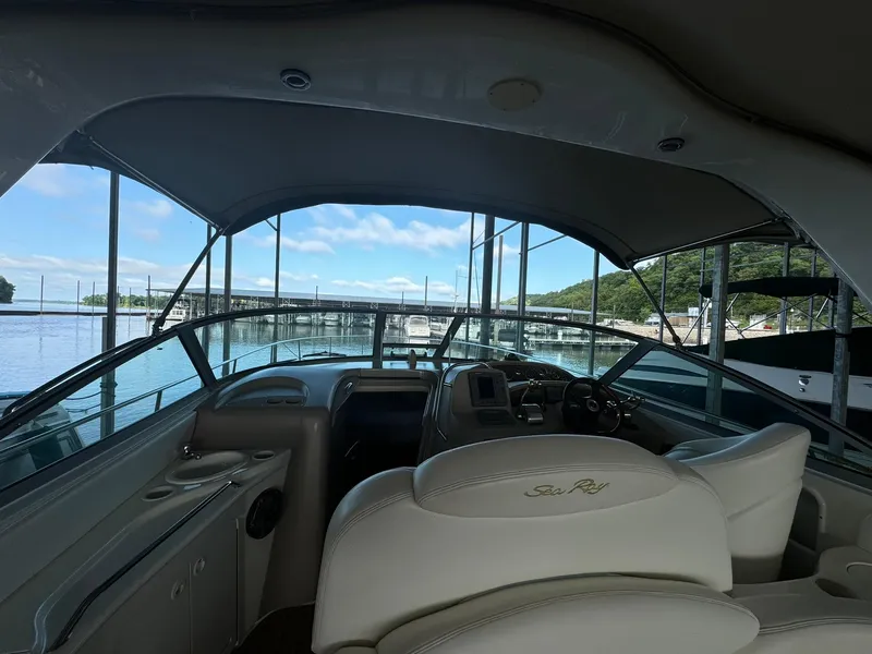 Slide: The Image of Sea Ray 340 Sundancer 2001 - 6