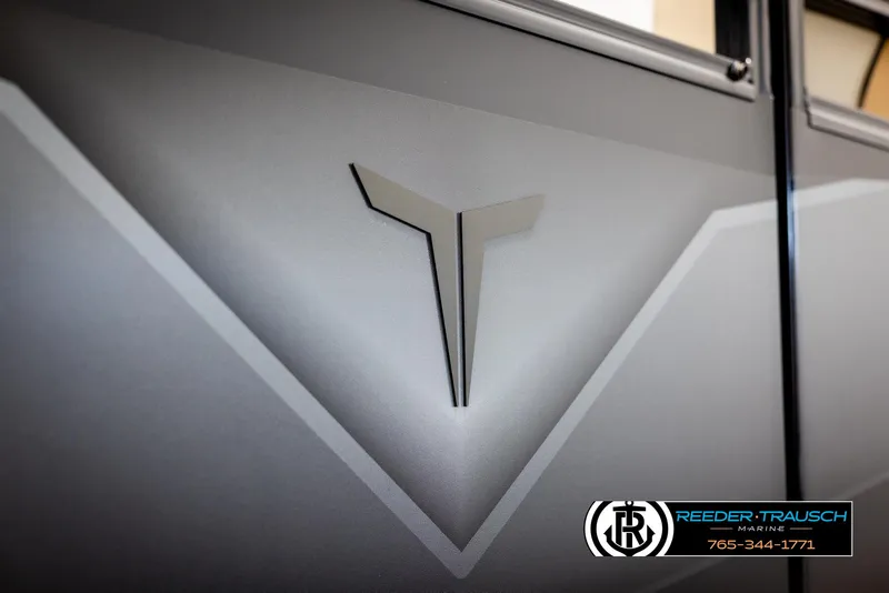 Slide: The Image of 2025 Tahoe SP Cr boat with sleek design and logo detail. - 47