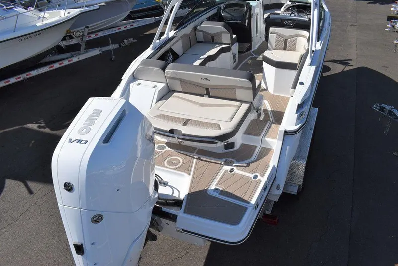 Slide: The Image of 2023 Monterey 255SS boat with spacious seating and modern design. - 13