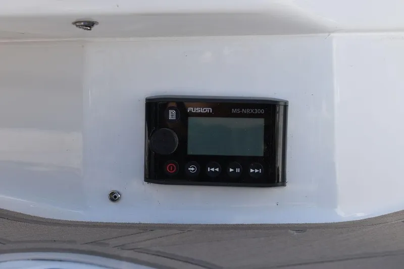 Slide: The Image of Fusion MS-NRX300 stereo system on 2023 Monterey 255SS boat. - 28