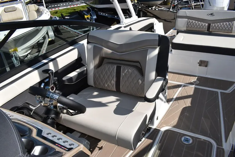 Slide: The Image of Monterey 255SS 2023 - 52