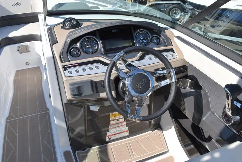 Slide: The Image of Monterey 255SS 2023 - 55