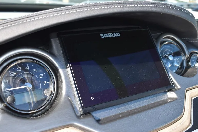 Slide: The Image of Monterey 255SS 2023 - 59