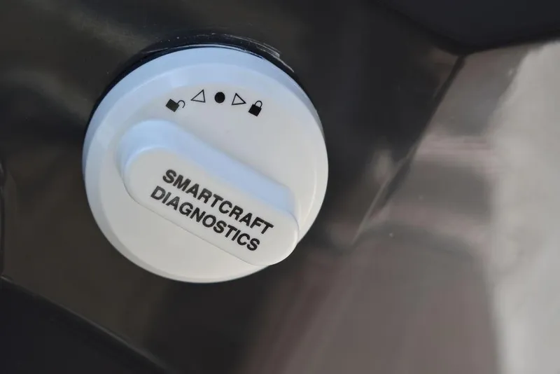 Slide: The Image of Monterey 255SS 2023 - 62