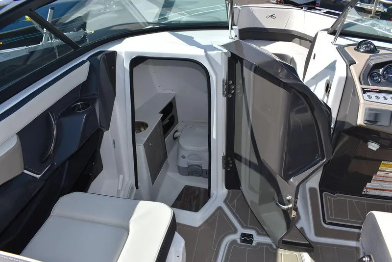 Slide: The Image of Monterey 255SS 2023 - 66