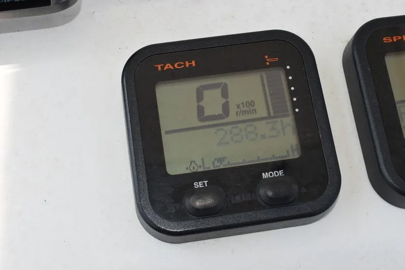 Slide: The Image of Tachometer display on 2015 Steiger Craft 255 Center Console boat. - 36