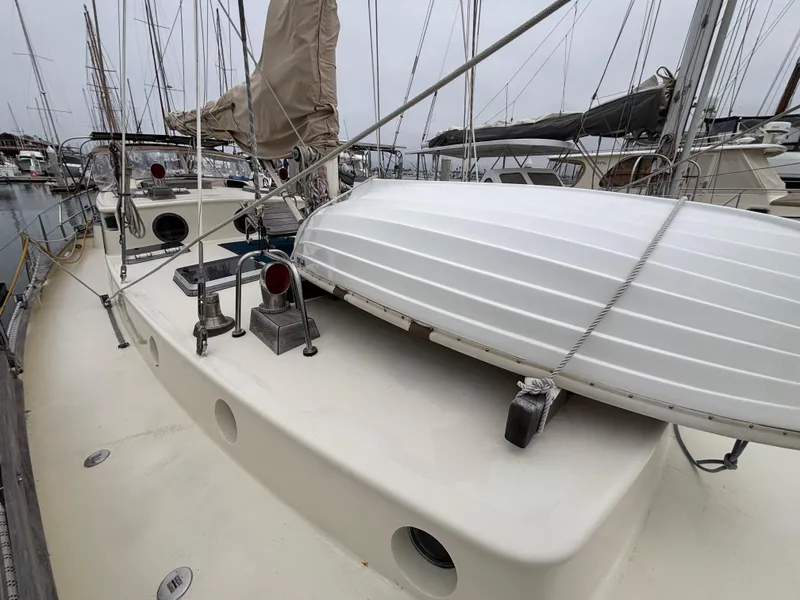 Slide: The Image of Puffin 42 2002 - 80