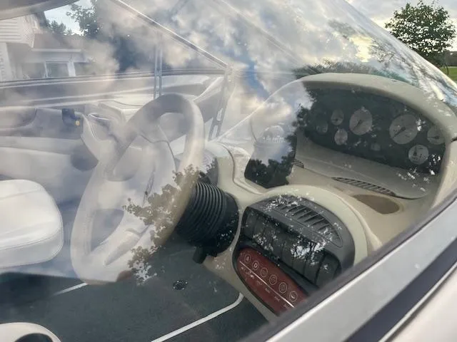 Slide: The Image of Bayliner 2050 Capri DX/LX 2000 - 13